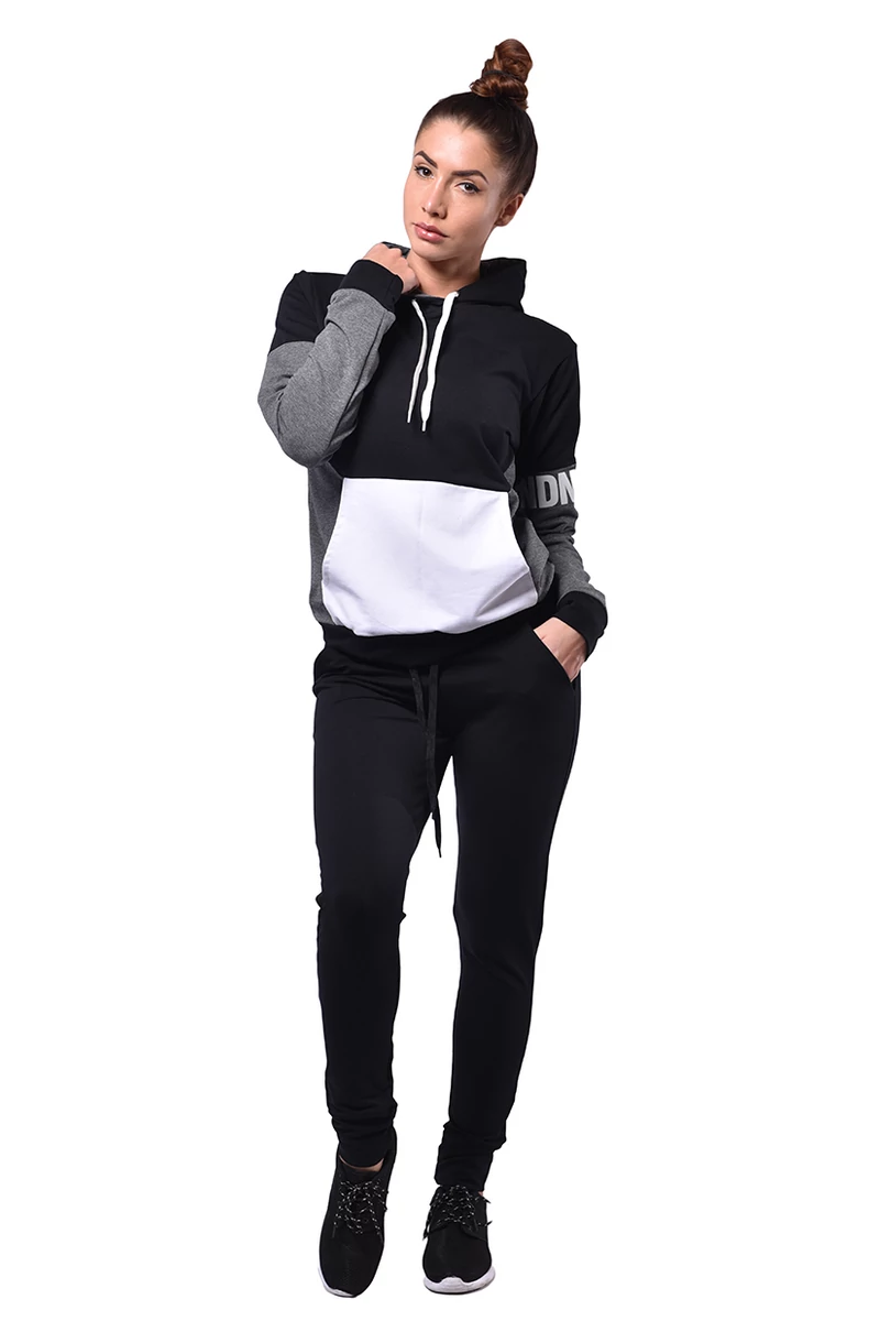 NOI-MELEGITO-SPORTRUHAZAT-EGYUTTES