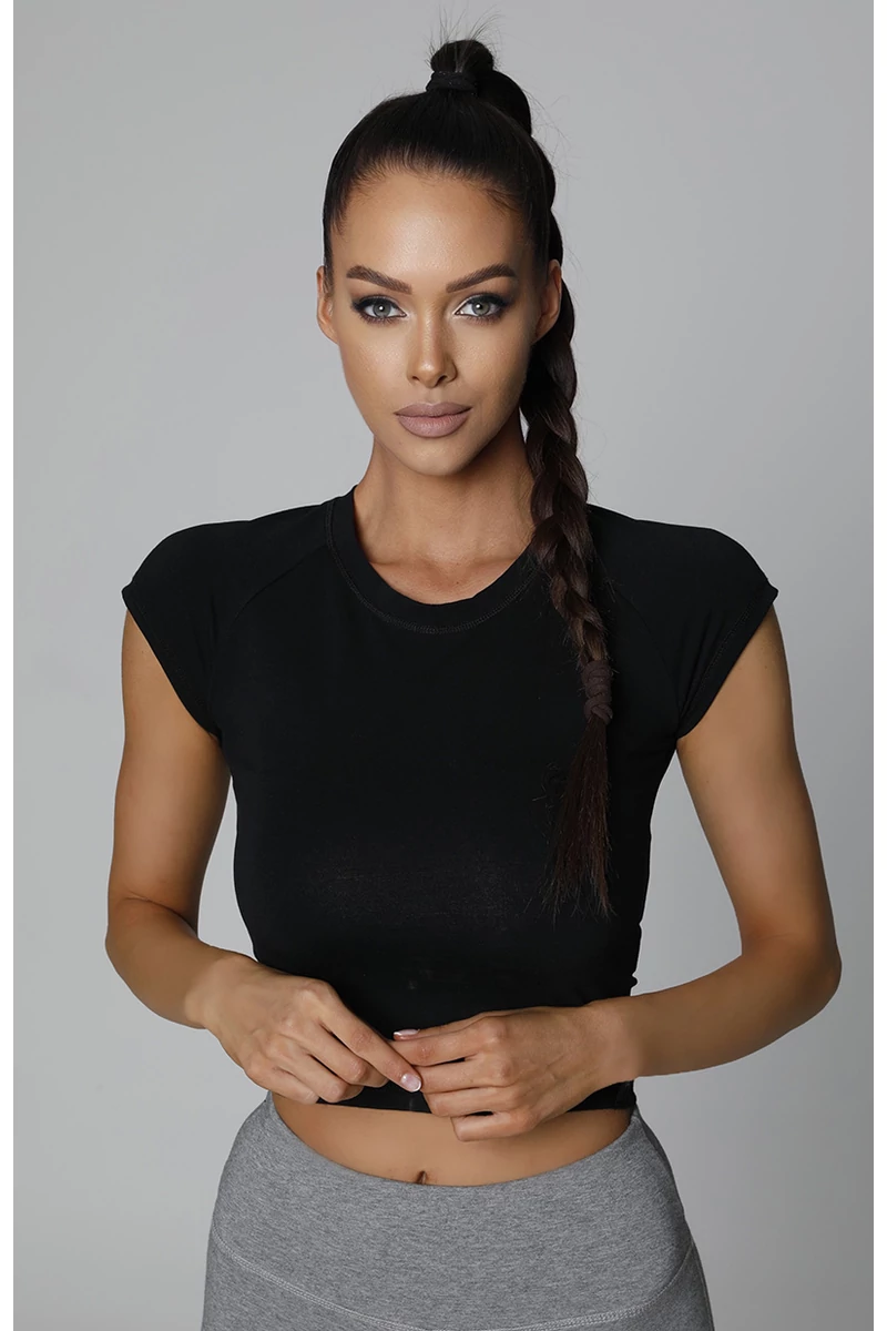 PAMUT, RÖVID DEREKÚ PÓLÓ